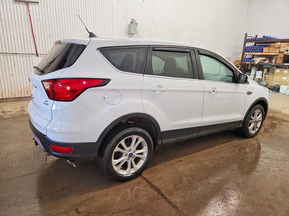 2019 Ford Escape მანქანა იყიდება აუქციონზე, vin: 1FMCU9GD6KUB39684, აუქციონის ნომერი: 70465796