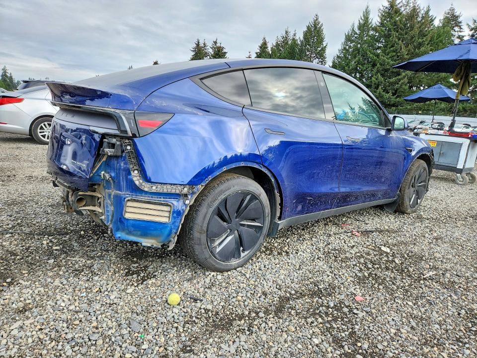 69439636 :رقم المزاد ، 7SAYGDEE3TF354386 vin ، 2026 Tesla Model  Y مزاد بيع