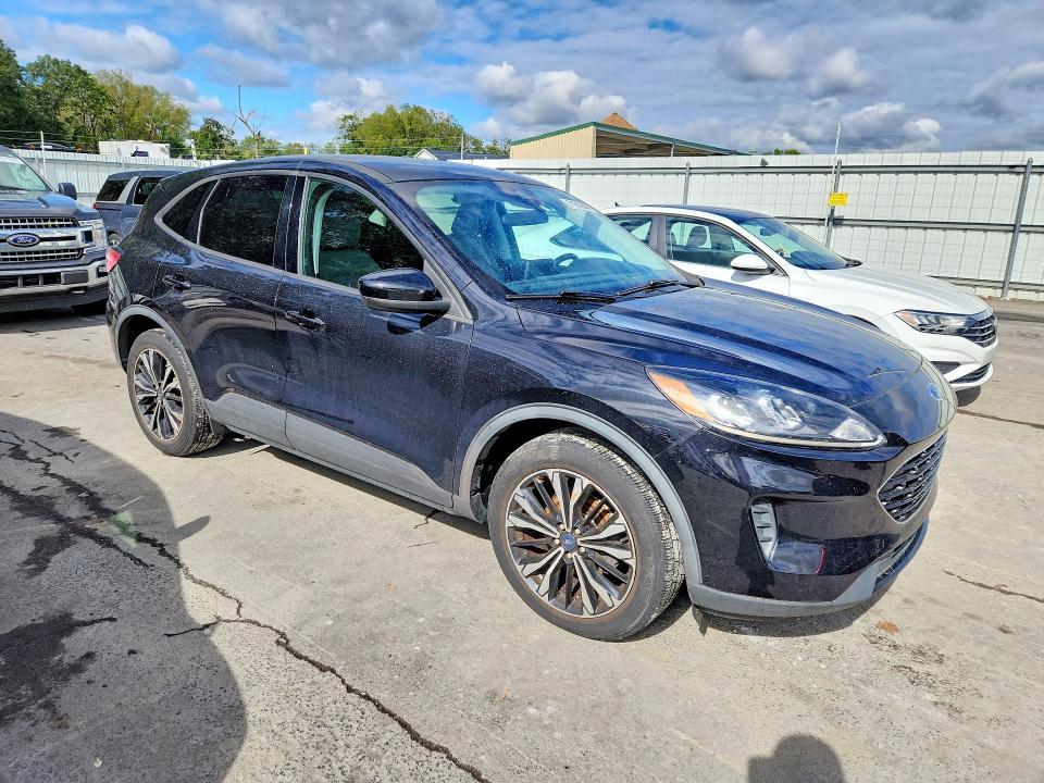 Продаж на аукціоні авто 2021 Ford Escape, vin: 1FMCU0G62MUA41980, номер лоту: 71019406