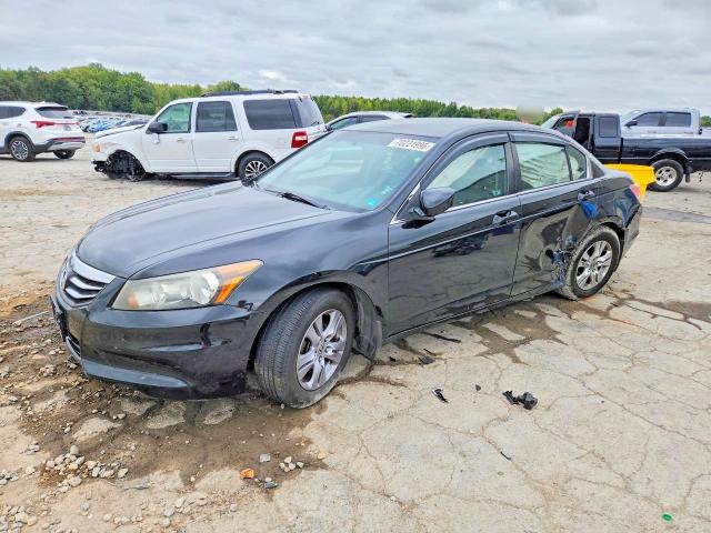 70221996 :رقم المزاد ، 1HGCP2F67CA188841 vin ، 2012 Honda Accord مزاد بيع