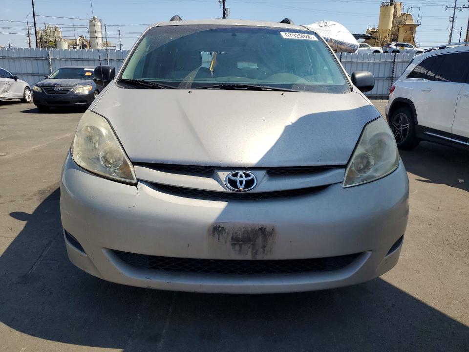 Продажа на аукционе авто 2008 Toyota Sienna, vin: 5TDZK23C78S160131, номер лота: 67925086