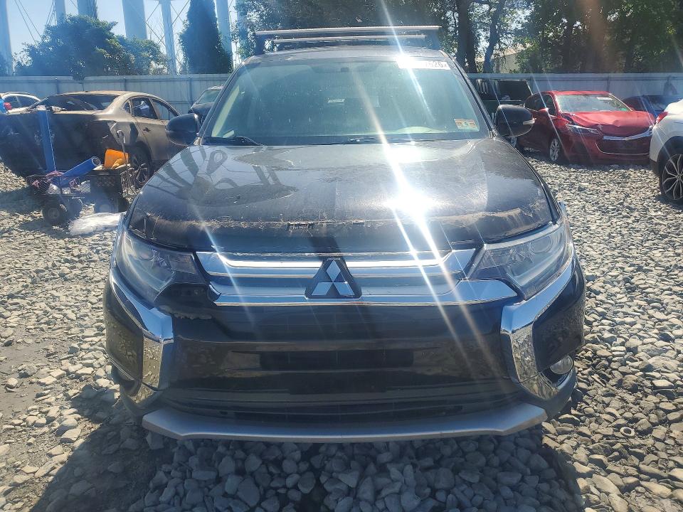 2017 Mitsubishi Outlander მანქანა იყიდება აუქციონზე, vin: JA4AZ3A32HZ020806, აუქციონის ნომერი: 67797626