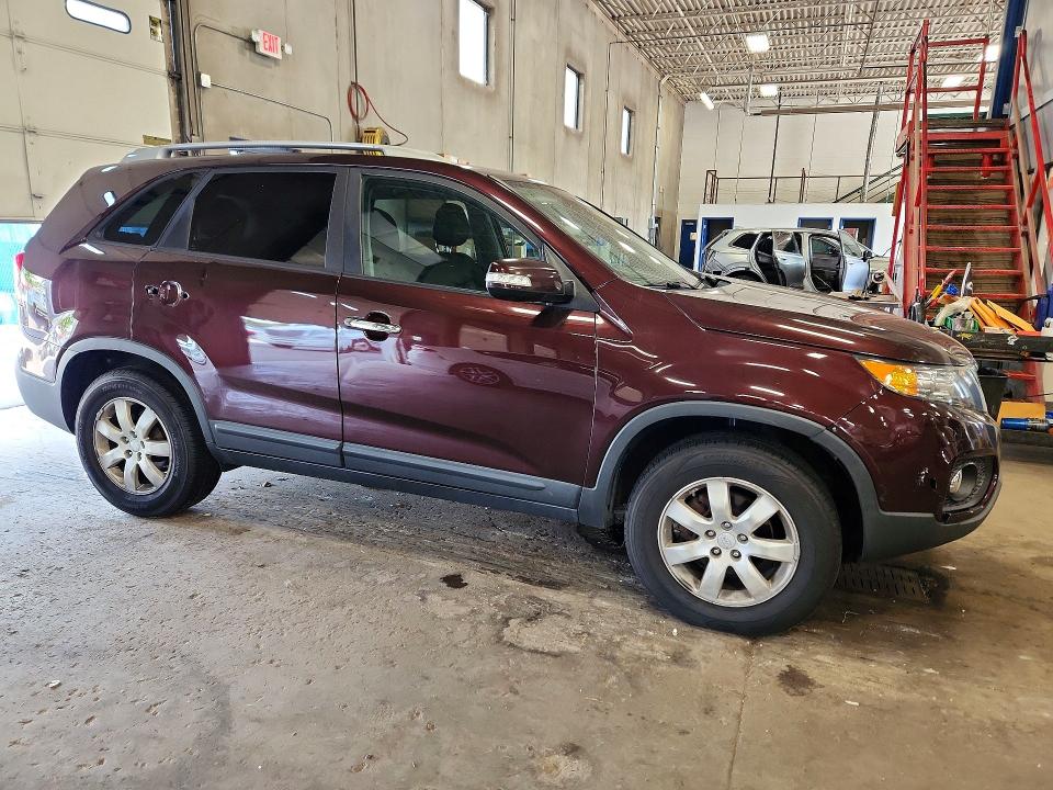 Продажа на аукционе авто 2011 Kia Sorento, vin: 5XYKT3A12BG067611, номер лота: 70946026