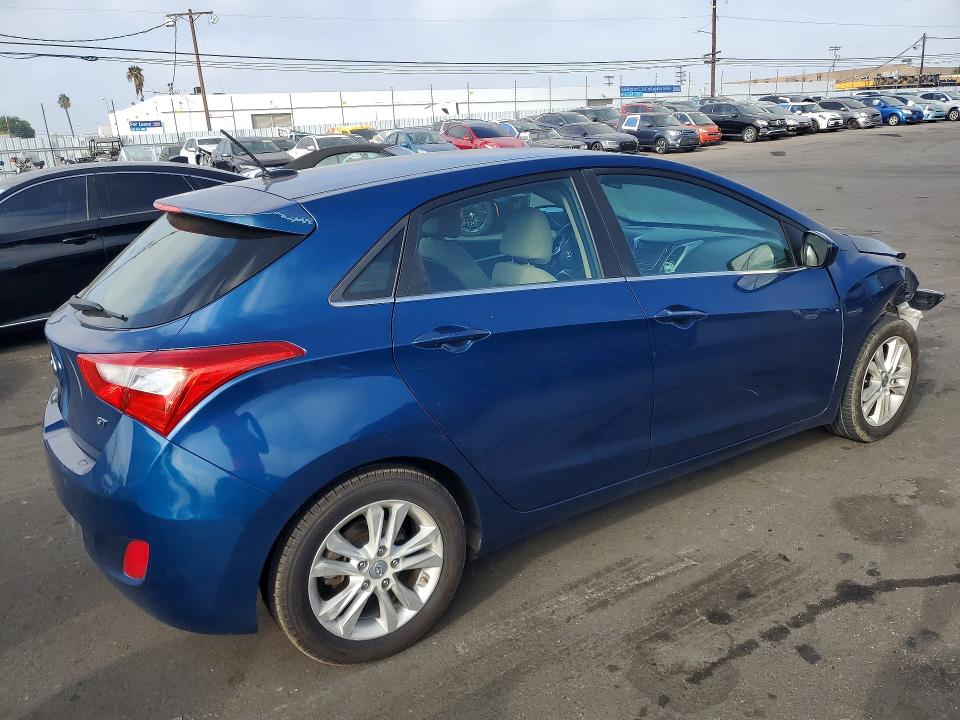 70448386 :رقم المزاد ، KMHD35LH1FU245233 vin ، 2015 Hyundai Elantra Gt مزاد بيع
