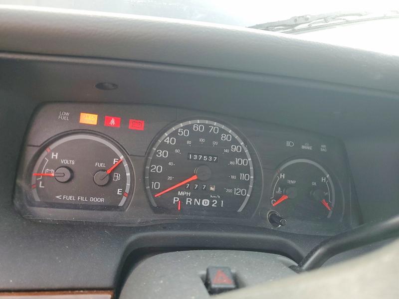 69006726 :رقم المزاد ، 2FAFP74W84X173095 vin ، 2004 Ford Crown Victoria مزاد بيع