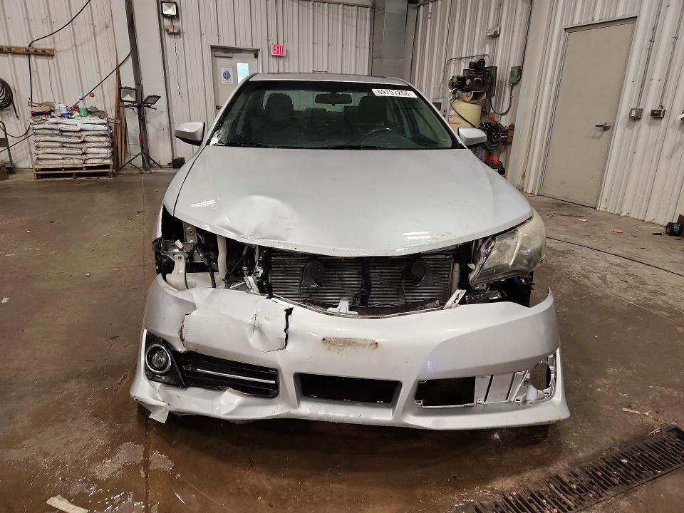 2013 Toyota Camry მანქანა იყიდება აუქციონზე, vin: 4T1BF1FK4DU697625, აუქციონის ნომერი: 69797266