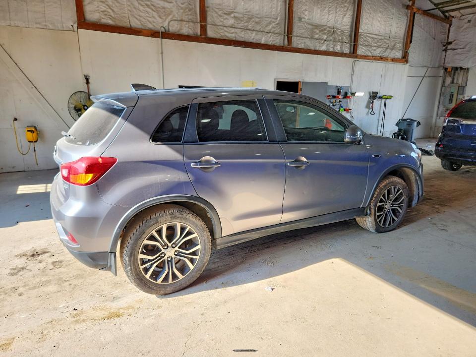 Продаж на аукціоні авто 2018 Mitsubishi Outlander Sport, vin: JA4AR3AU9JZ003323, номер лоту: 47160616