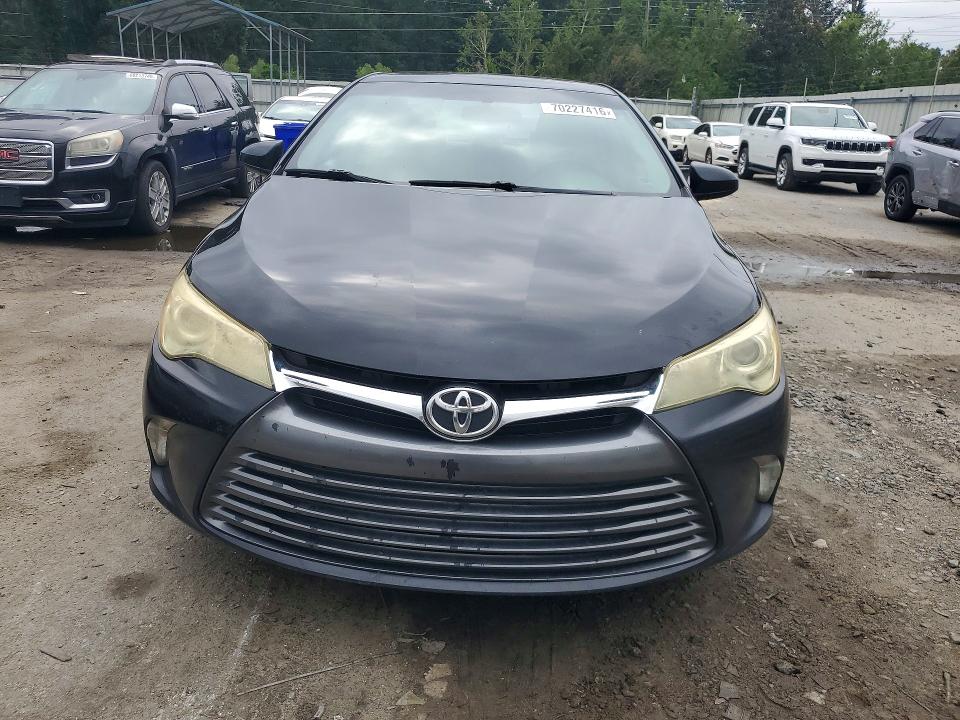 2015 Toyota Camry მანქანა იყიდება აუქციონზე, vin: 4T1BF1FKXFU053694, აუქციონის ნომერი: 70227416