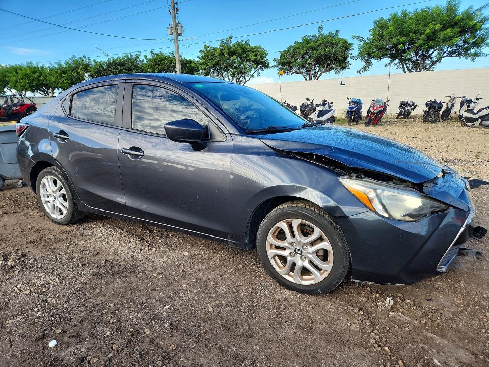 69569586 :رقم المزاد ، 3MYDLBYV1HY152859 vin ، 2017 Toyota Yaris Ia مزاد بيع