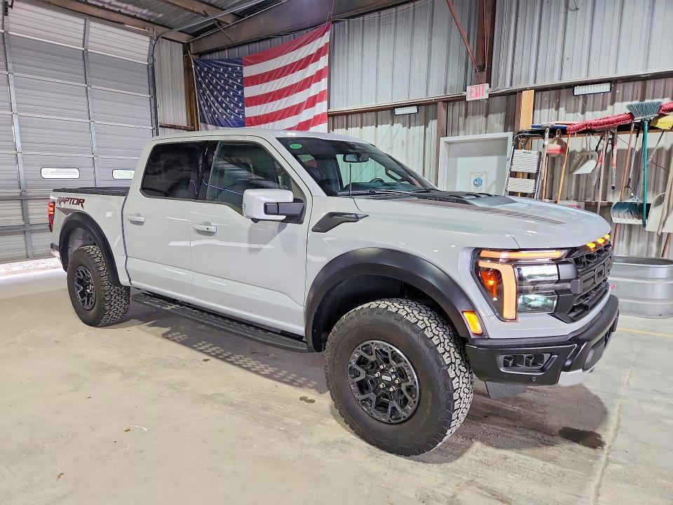 70123476 :رقم المزاد ، 1FTFW1RG8SFC13101 vin ، 2025 Ford F150 مزاد بيع