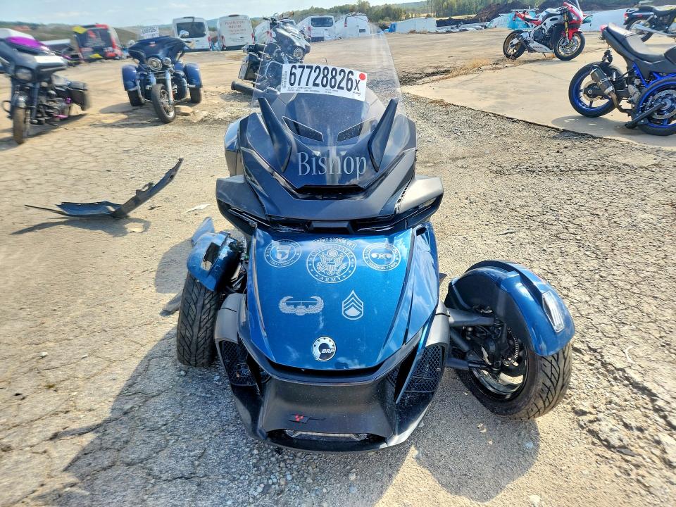 67728826 :رقم المزاد ، 2BXNBDD27MV003547 vin ، 2021 Can-am Spyder Roadster مزاد بيع