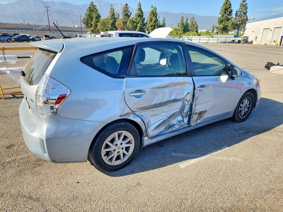 Продажа на аукционе авто 2013 Toyota Prius V, vin: JTDZN3EU7D3240169, номер лота: 70618346