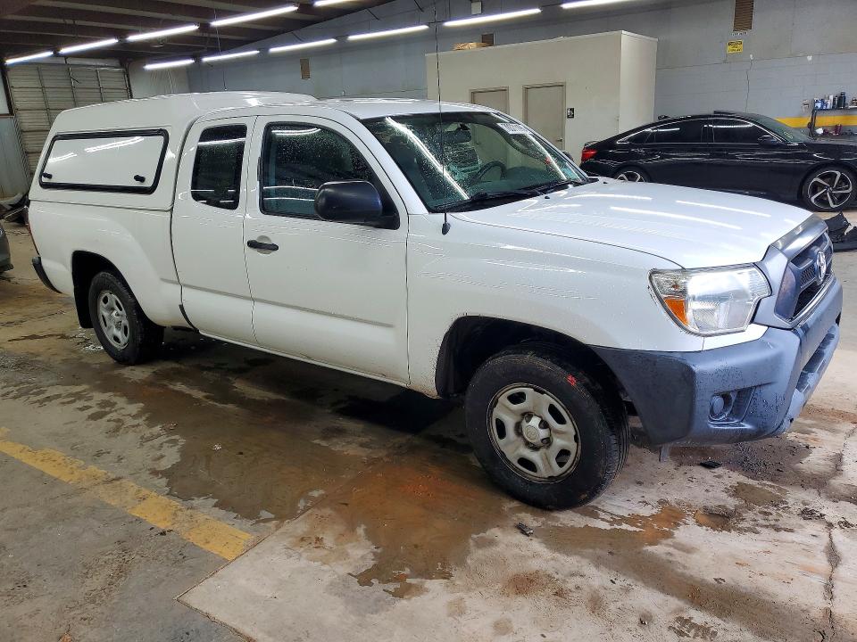 Продажа на аукционе авто 2015 Toyota Tacoma, vin: 5TFTX4CN5FX055597, номер лота: 70371196