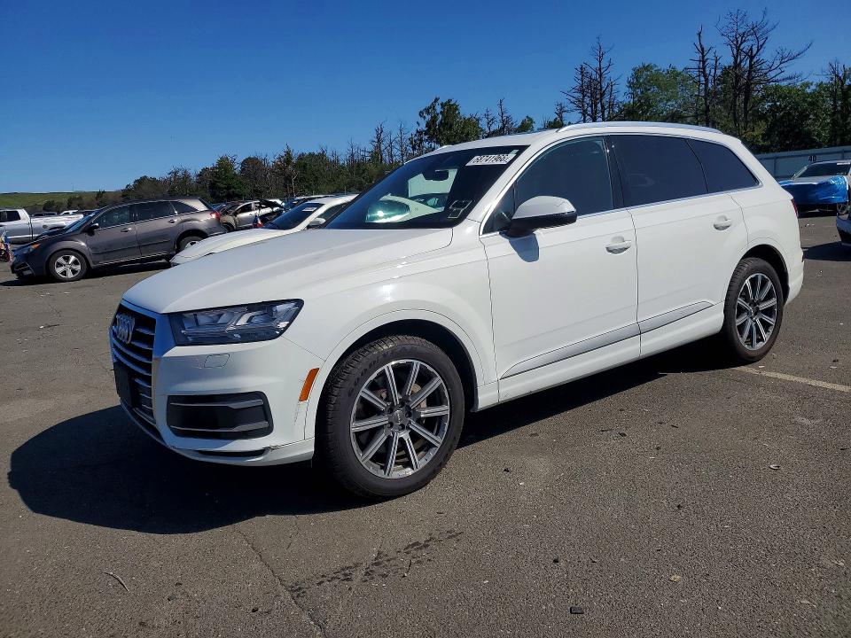 Продаж на аукціоні авто 2017 Audi Q7, vin: WA1LHAF70HD039010, номер лоту: 68741966