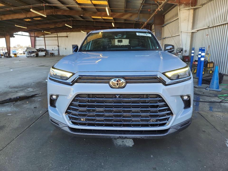 2025 Toyota Grand Highlander Hybrid მანქანა იყიდება აუქციონზე, vin: 5TDACAB50SS040296, აუქციონის ნომერი: 70562216