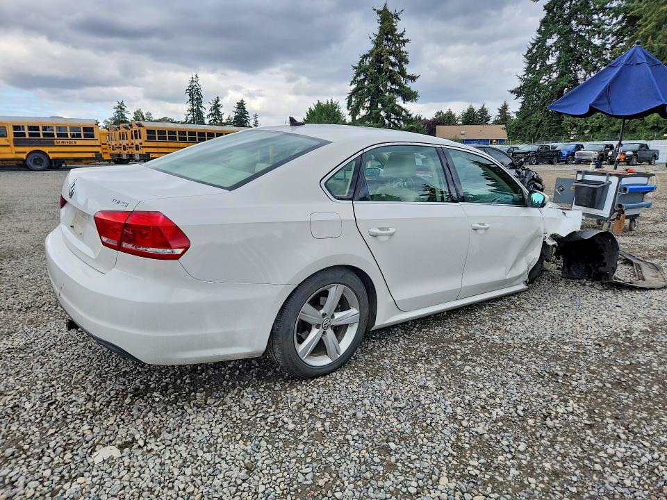 68852386 :رقم المزاد ، 1VWBN7A37DC069524 vin ، 2013 Volkswagen Passat مزاد بيع