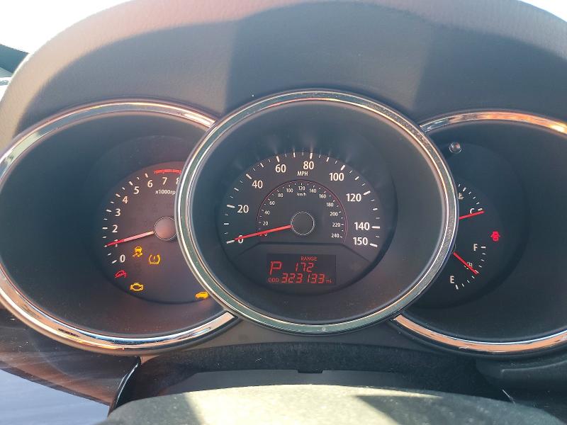2011 Kia Sorento მანქანა იყიდება აუქციონზე, vin: 5XYKT3A14BG107087, აუქციონის ნომერი: 70849616