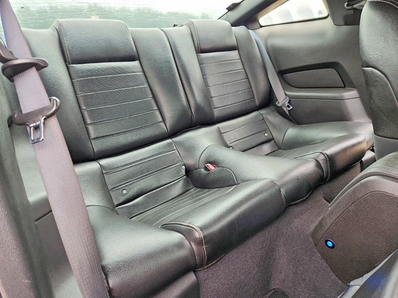68060106 :رقم المزاد ، 1ZVBP8CH2A5139360 vin ، 2010 Ford Mustang مزاد بيع