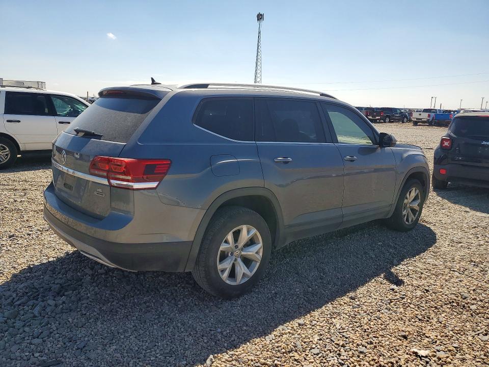 68597616 :رقم المزاد ، 1V2LR2CA7JC582583 vin ، 2018 Volkswagen Atlas مزاد بيع