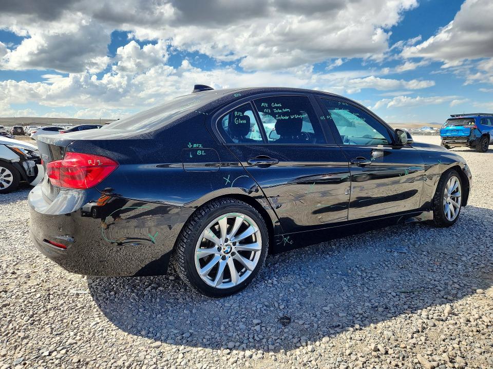 2018 Bmw 320 მანქანა იყიდება აუქციონზე, vin: WBA8E5G53JNV01954, აუქციონის ნომერი: 69355266