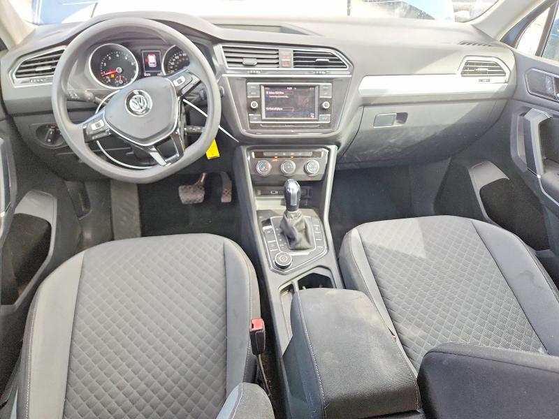 68846516 :رقم المزاد ، 3VV0B7AX0JM096503 vin ، 2018 Volkswagen Tiguan مزاد بيع