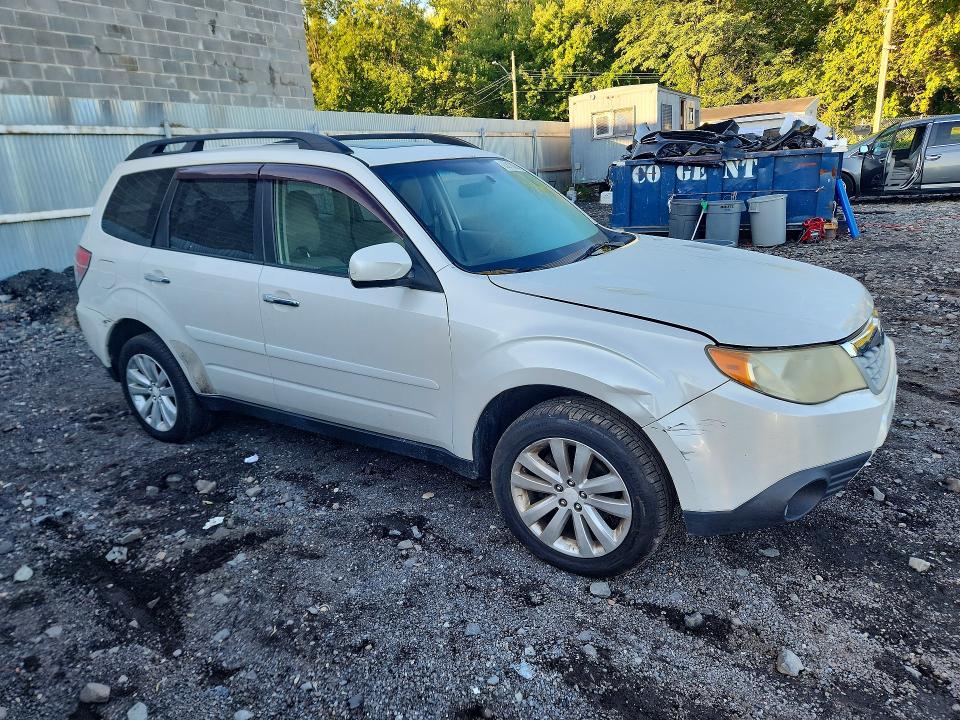 68810086 :رقم المزاد ، JF2SHAFC4BH745638 vin ، 2011 Subaru Forester مزاد بيع