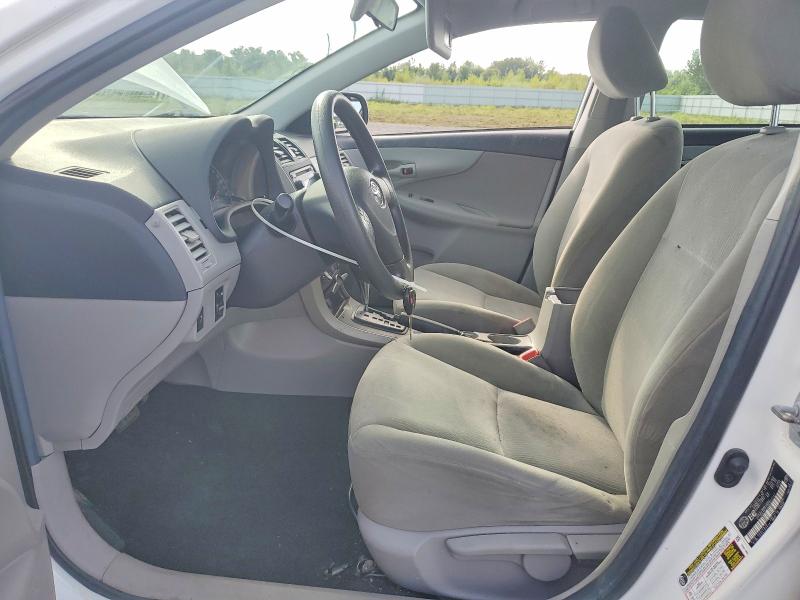 67008576 :رقم المزاد ، 2T1BU4EEXDC977747 vin ، 2013 Toyota Corolla مزاد بيع