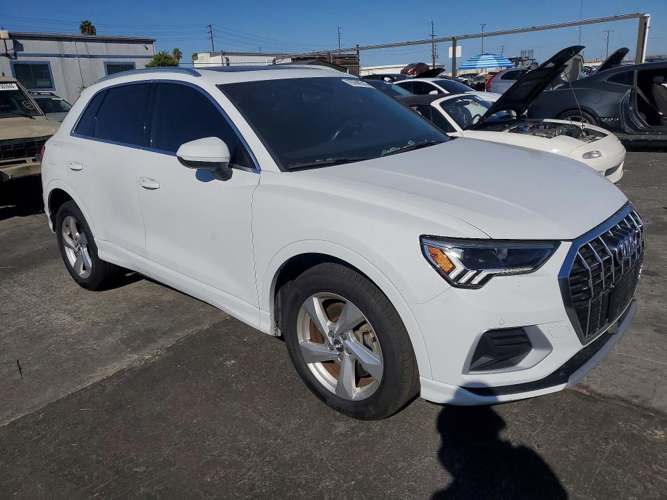 Продаж на аукціоні авто 2020 Audi Q3, vin: WA1BECF39L1067329, номер лоту: 70746516