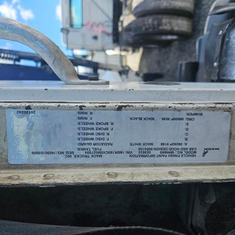 62078826 :رقم المزاد ، 1M2K189C45M027554 vin ، 2005 Mack Mr600 مزاد بيع