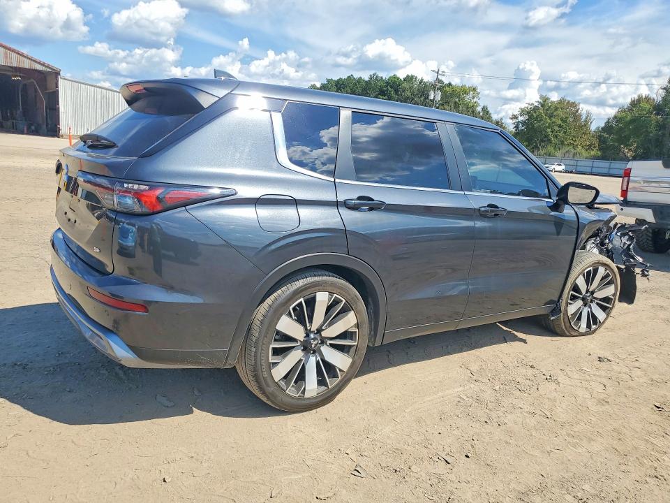67705466 :رقم المزاد ، JA4J3VA89SZ013724 vin ، 2025 Mitsubishi Outlander مزاد بيع
