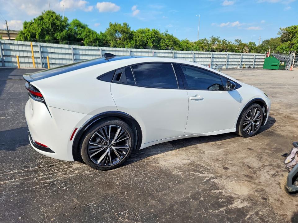 2024 Toyota Prius მანქანა იყიდება აუქციონზე, vin: JTDACAAU1R3033846, აუქციონის ნომერი: 70739836