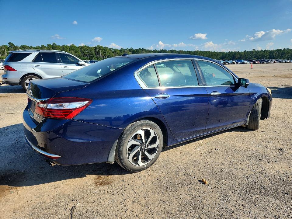 Auction sale of the 2016 Honda Accord, vin: 1HGCR3F82GA008169, lot number: 69095966