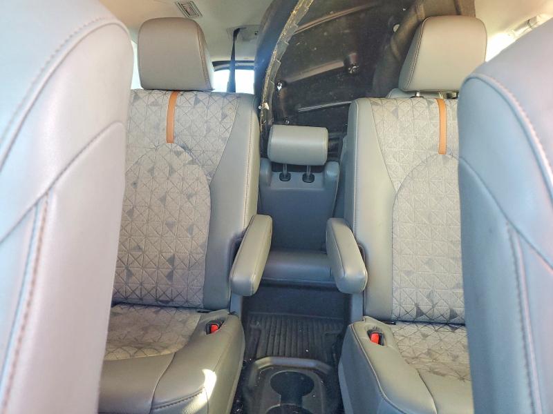69046676 :رقم المزاد ، 5TDABRCH6PS583072 vin ، 2023 Toyota Highlander مزاد بيع