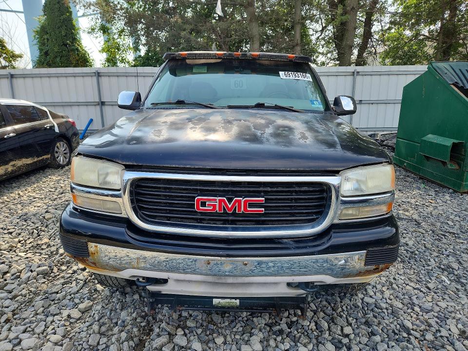 69193166 :رقم المزاد ، 2GTEK19T011188379 vin ، 2001 Gmc New Sierra مزاد بيع