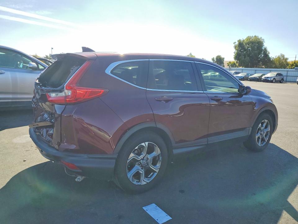 2018 Honda Cr-v მანქანა იყიდება აუქციონზე, vin: 7FARW1H84JE023570, აუქციონის ნომერი: 68640726