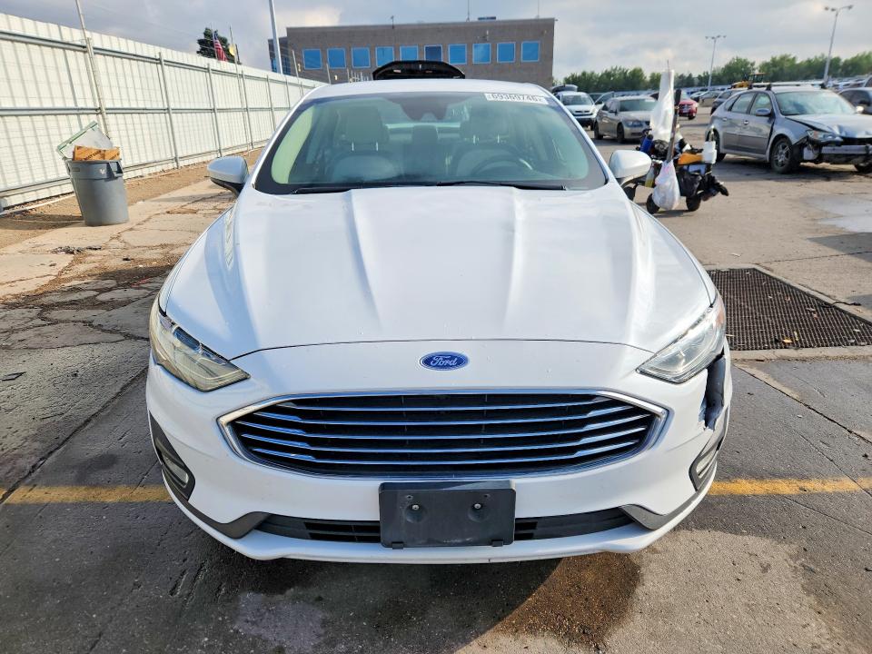2019 Ford Fusion მანქანა იყიდება აუქციონზე, vin: 3FA6P0T97KR145139, აუქციონის ნომერი: 69369746