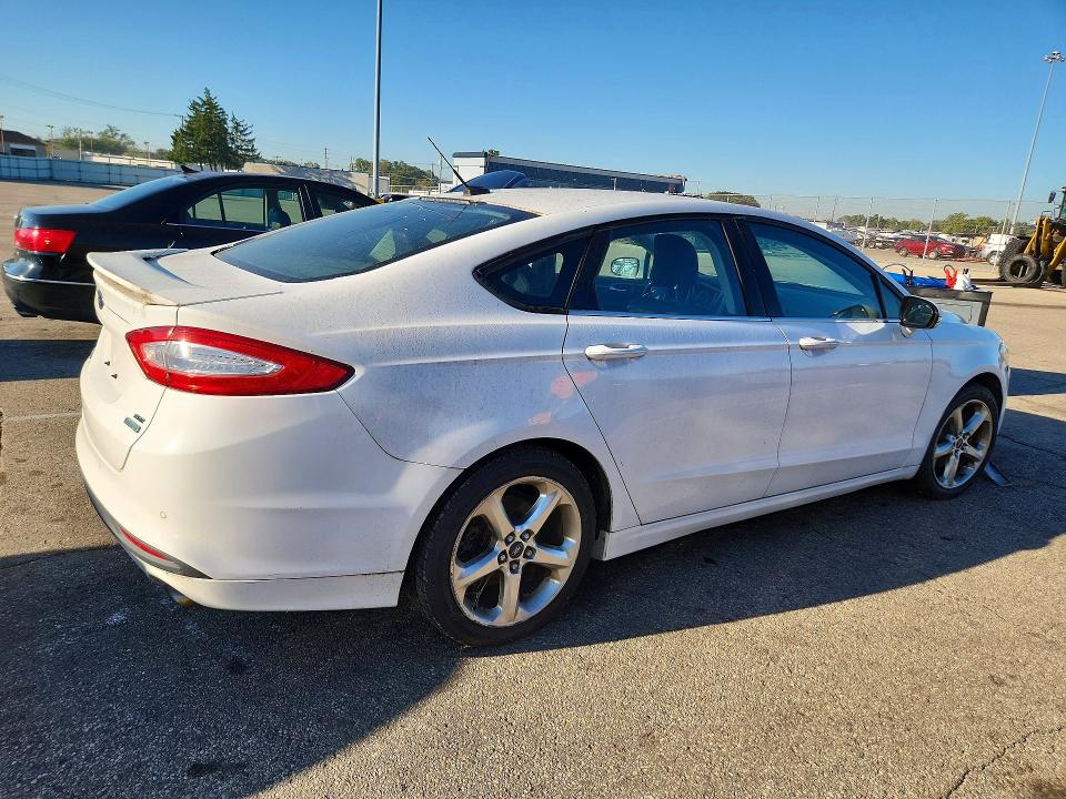 2013 Ford Fusion მანქანა იყიდება აუქციონზე, vin: 3FA6P0HR4DR253262, აუქციონის ნომერი: 70628726