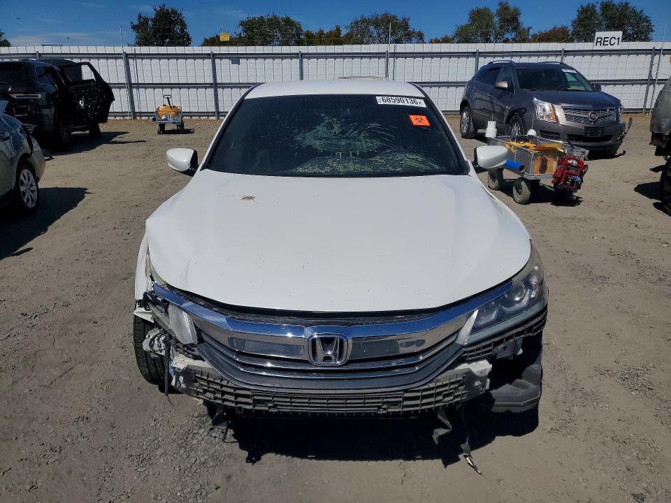 Aukcja sprzedaży 2017 Honda Accord, vin: 1HGCR2F15HA200085, numer aukcji: 68590136