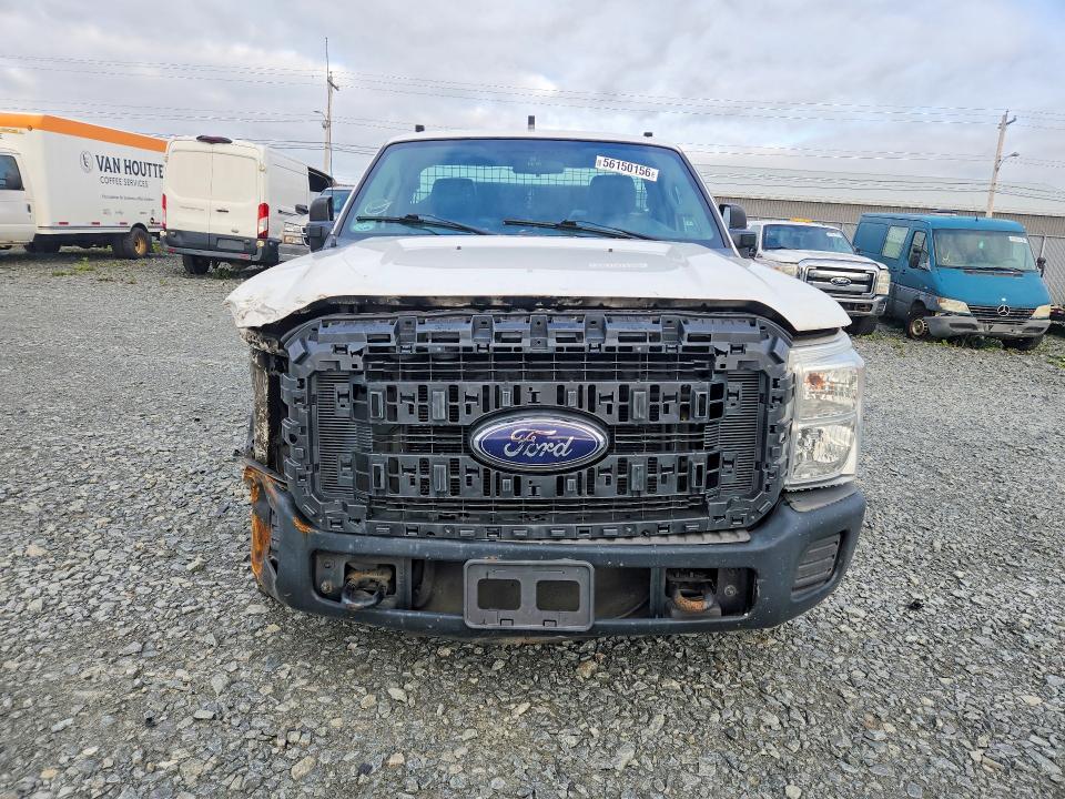 56150156 :رقم المزاد ، 1FTBF2A64FEA19300 vin ، 2015 Ford F250 مزاد بيع