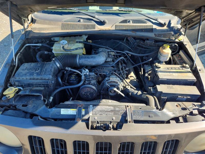 67959486 :رقم المزاد ، 1J4GK38K35W565020 vin ، 2005 Jeep Liberty مزاد بيع