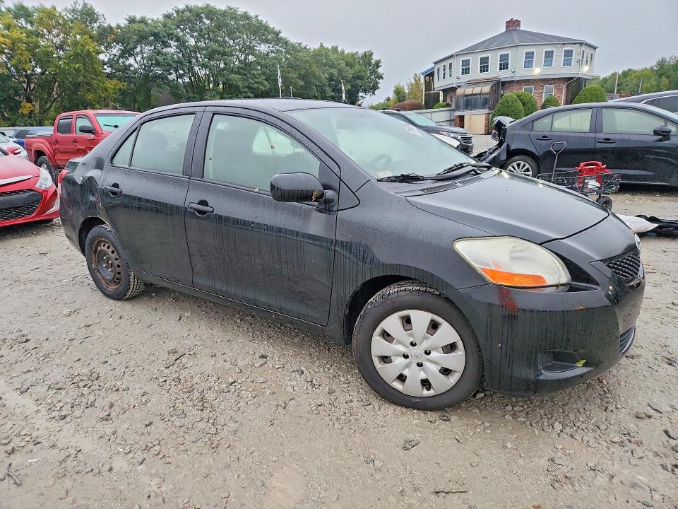 71147376 :رقم المزاد ، JTDBT4K31B1405280 vin ، 2011 Toyota Yaris مزاد بيع
