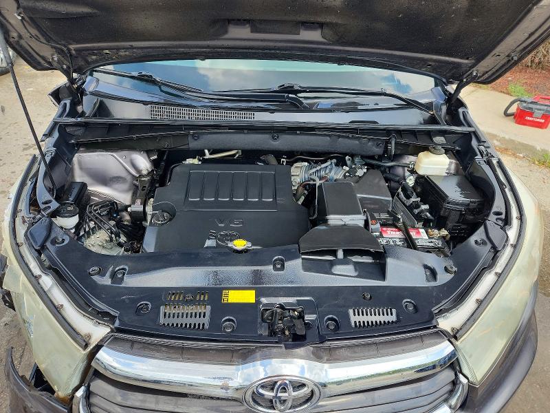 67913016 :رقم المزاد ، 5TDJKRFH1FS152360 vin ، 2015 Toyota Highlander مزاد بيع