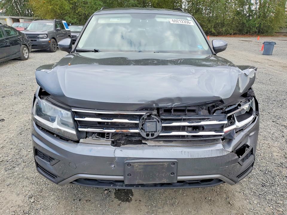Продажа на аукционе авто 2019 Volkswagen Tiguan, vin: 3VV2B7AX0KM023545, номер лота: 69212356