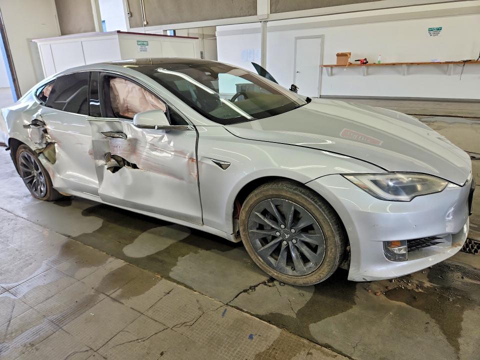 Продаж на аукціоні авто 2018 Tesla Model S, vin: 5YJSA1E23JF247408, номер лоту: 68675426