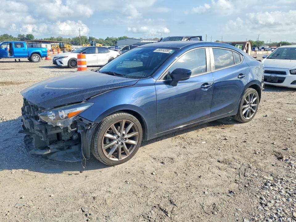 Aukcja sprzedaży 2018 Mazda 3, vin: 3MZBN1V37JM215745, numer aukcji: 69524556