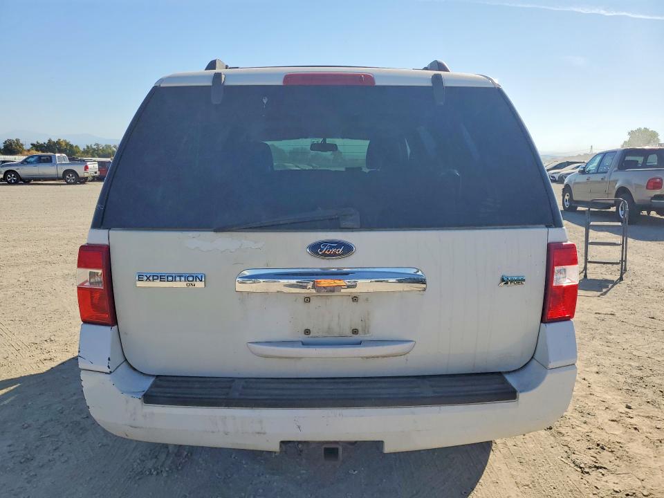 2010 Ford Expedition მანქანა იყიდება აუქციონზე, vin: 1FMJU1G58AEA15975, აუქციონის ნომერი: 69196786
