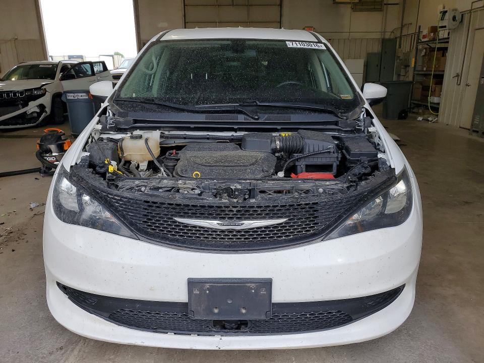 2021 Chrysler Voyager მანქანა იყიდება აუქციონზე, vin: 2C4RC1CG3MR580109, აუქციონის ნომერი: 71103016