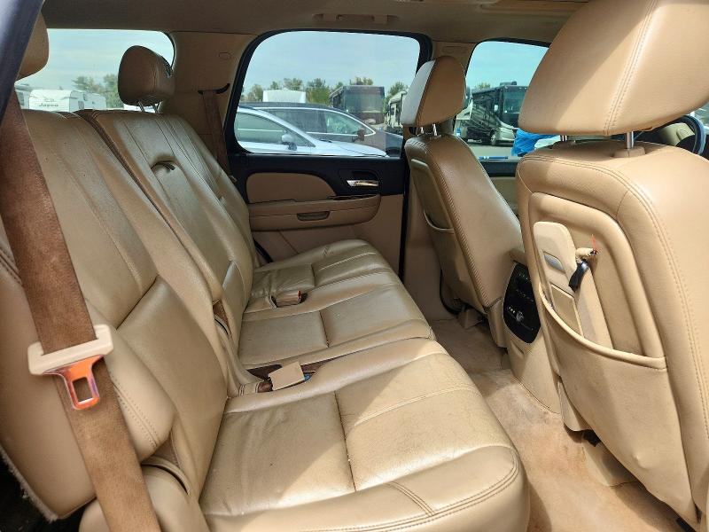 69233176 :رقم المزاد ، 1GNFK13017J151561         vin ، 2007 Chevrolet Tahoe مزاد بيع