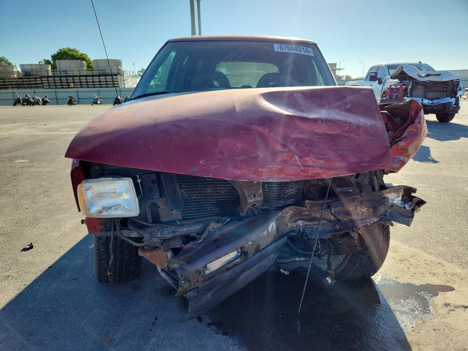 67684516 :رقم المزاد ، 1GNCS13W6V2171478 vin ، 1997 Chevrolet Blazer مزاد بيع