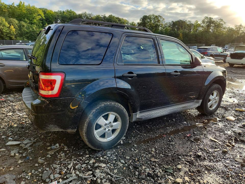 Продаж на аукціоні авто 2011 Ford Escape, vin: 1FMCU0D73BKB17499, номер лоту: 70126426